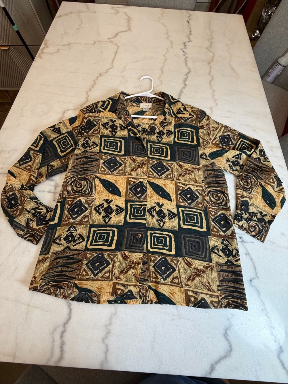 Voir Collection Vintage-Inspired Button-Down Shirt
